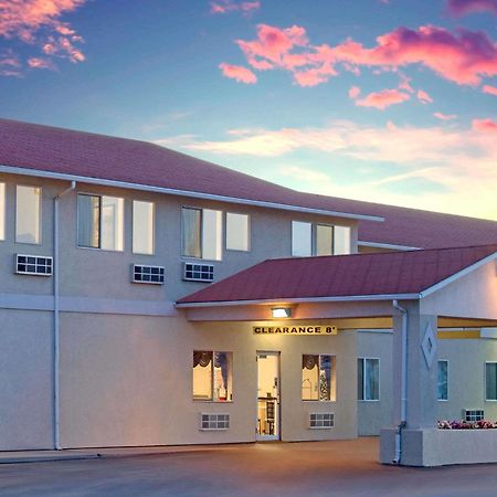 Super 8 By Wyndham Vernal Ut Екстериор снимка