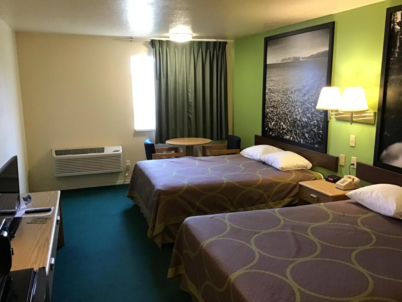 Super 8 By Wyndham Vernal Ut Екстериор снимка