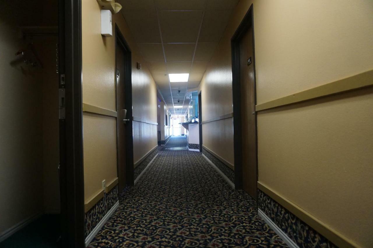 Super 8 By Wyndham Vernal Ut Екстериор снимка